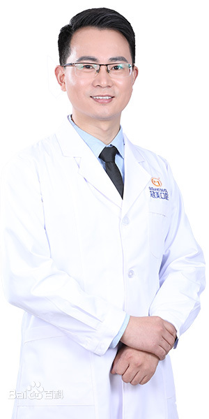 高龍 冠美口腔種植中心院長(zhǎng)