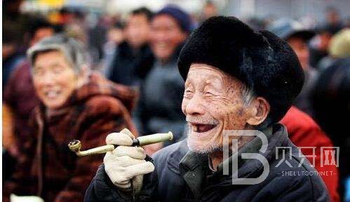 深圳蒙恩口腔70歲的老年人可否種植牙