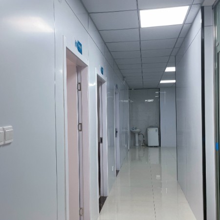 合肥去牙黃最好的牙科醫(yī)院排行！合肥周澤傳口腔門診部醫(yī)生手術(shù)專業(yè)、設(shè)備先進(jìn)正規(guī)！